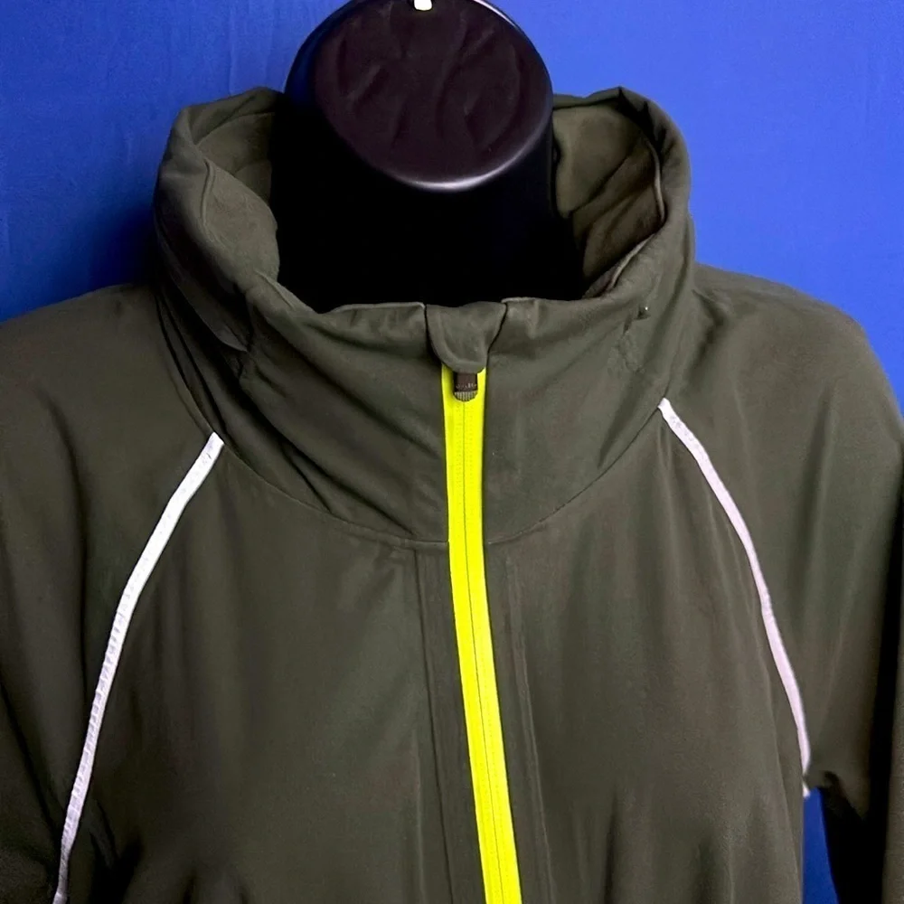 Athleta Waterproof Rain Runner Jacket Forest Green Size Large RN 54023 - Picture 9 of 12